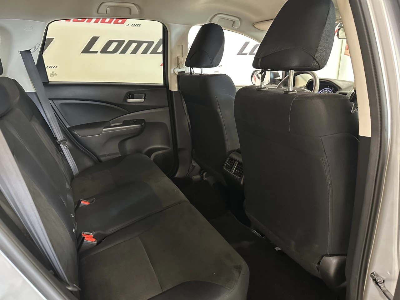 2015 Honda CR-V LX https://www.lombardihonda.com/resize/b990ff35b810a3abc0cc817b2ca24889-1