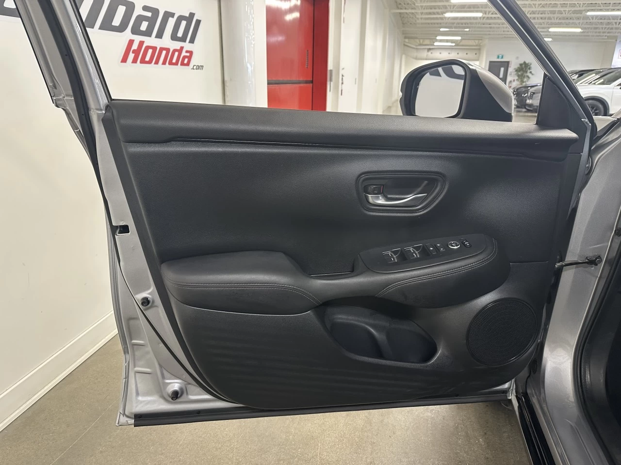 2024 Honda HR-V EX-L Navi https://www.lombardihonda.com/resize/b990ff35b810a3abc0cc817b2ca24889-1