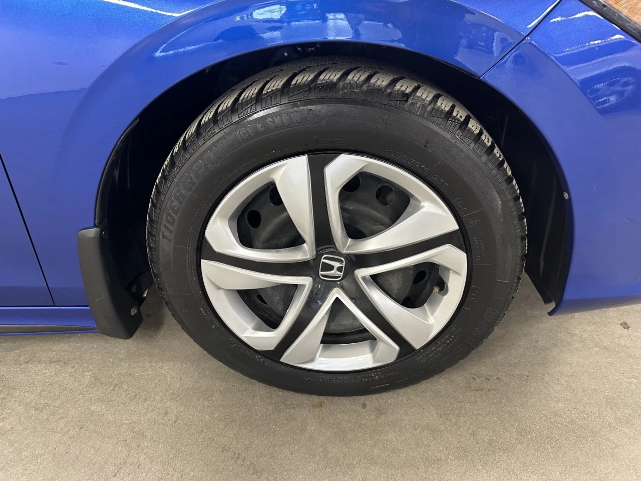 2022 Honda Civic EX Main Image