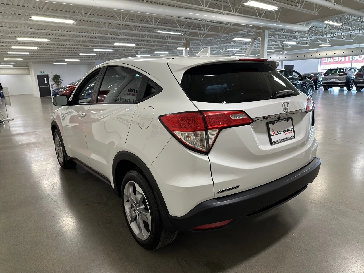 2020 Honda HR-V LX https://www.lombardihonda.com/resize/b990ff35b810a3abc0cc817b2ca24889-1