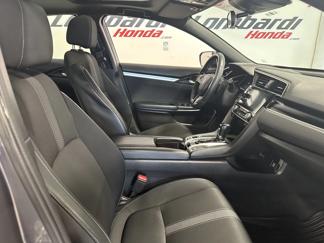 2019 Honda Civic
                                                    Sport Main Image