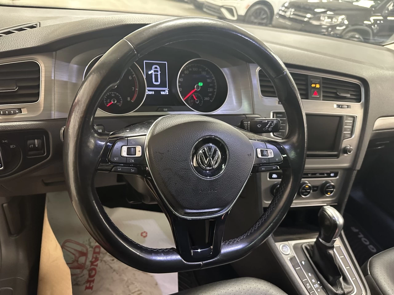 2017 Volkswagen Golf Trendline/Comfortline/Highline Main Image