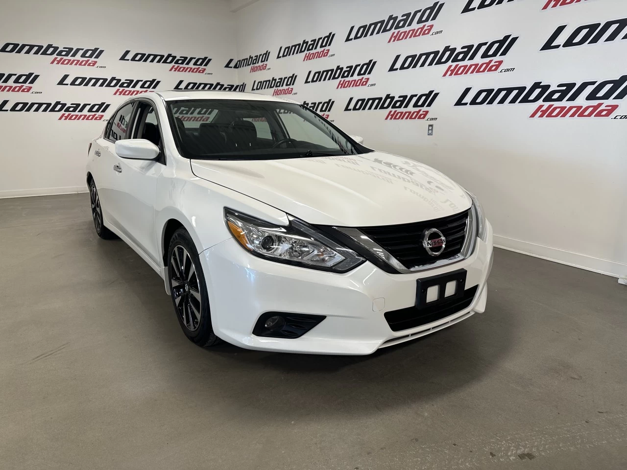 2018 Nissan Altima 2.5 Main Image
