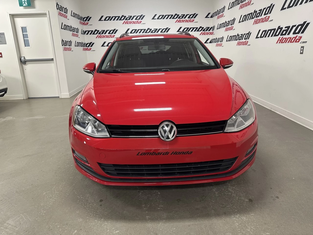 2017 Volkswagen Golf Trendline/Comfortline/Highline Main Image