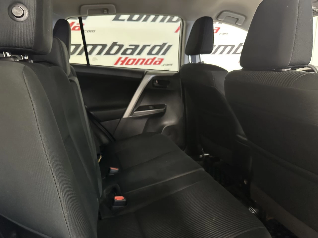 2018 Toyota RAV4 LE Main Image