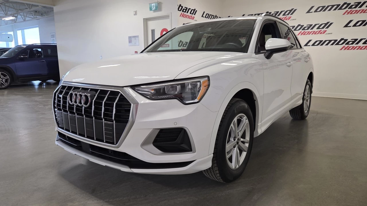 2022 Audi Q3 Komfort Main Image