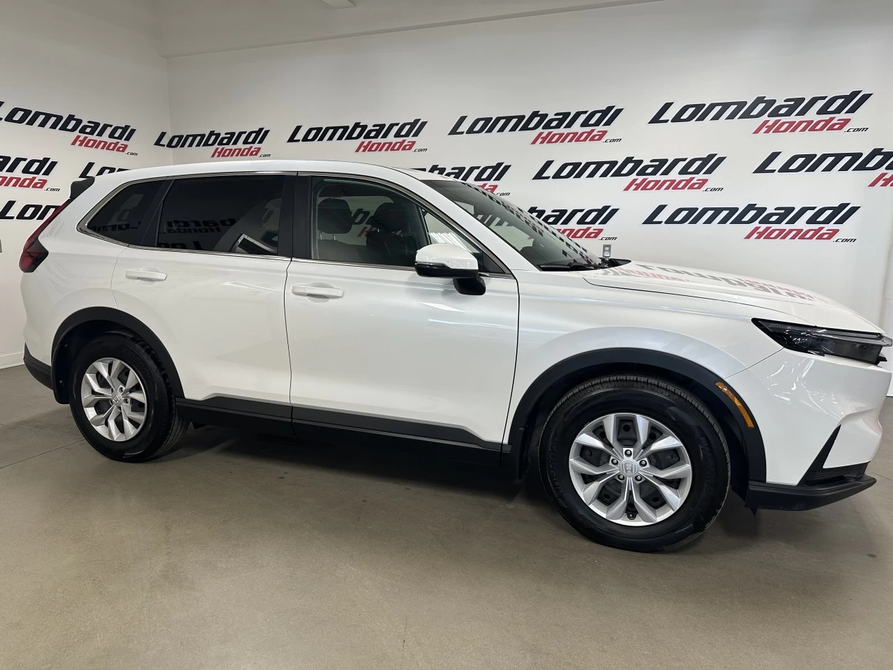 2023 Honda CR-V
                                                    LX Image principale