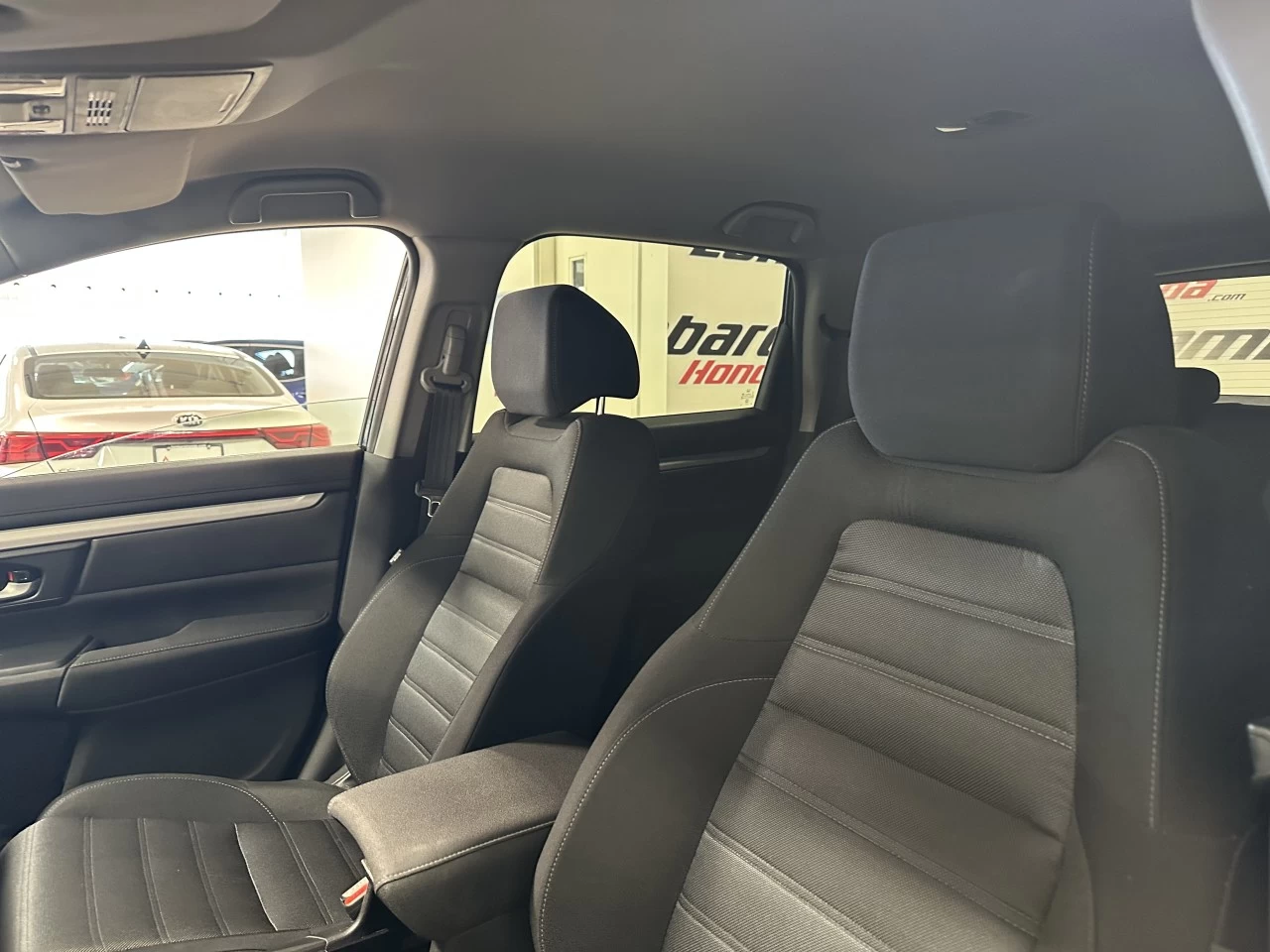 2022 Honda CR-V
                                                    LX Main Image