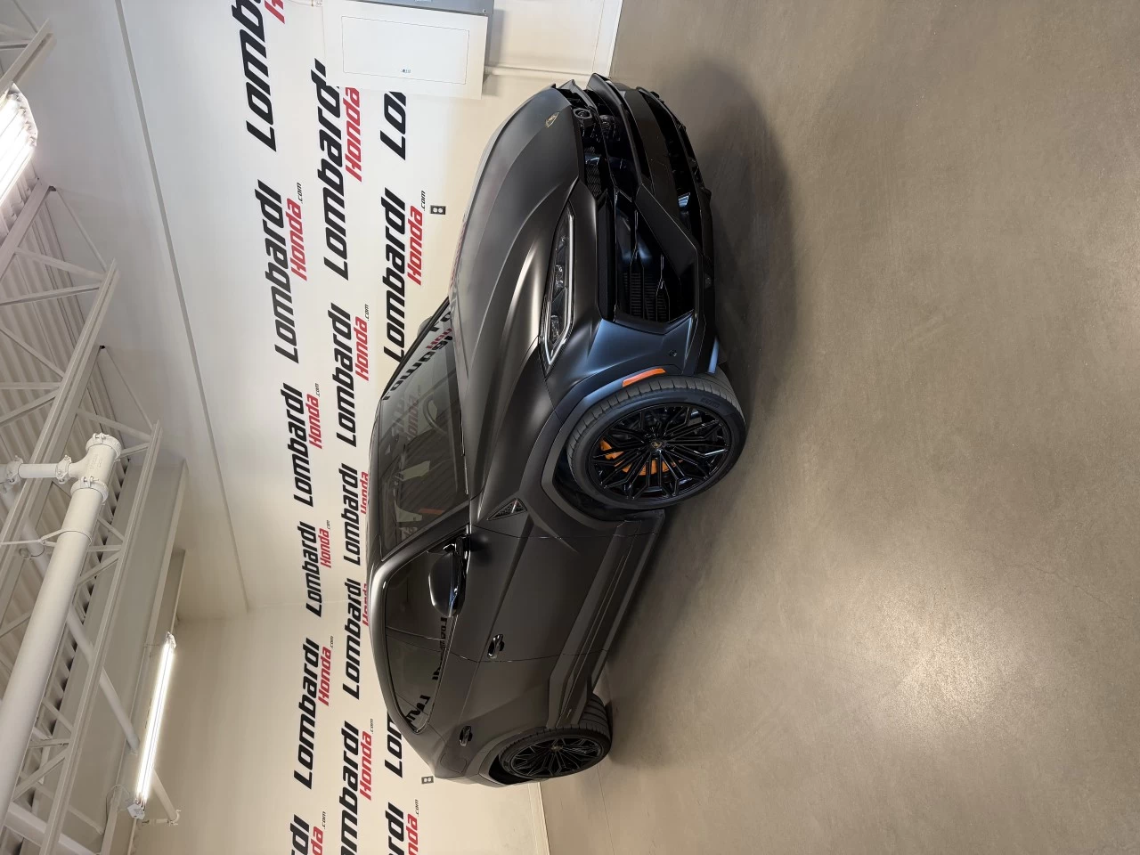 2026 Lamborghini Urus SE Image principale