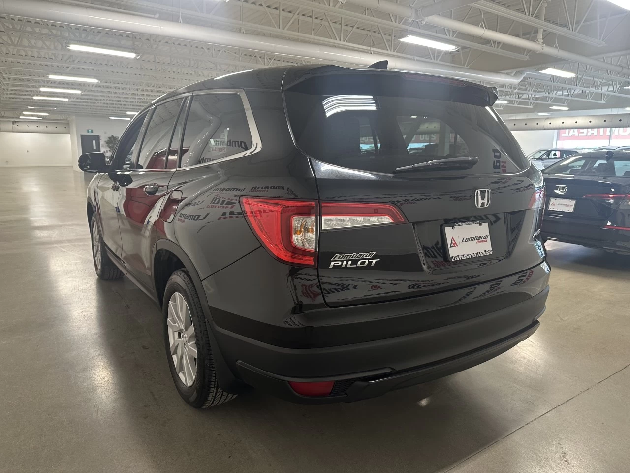 2021 Honda Pilot LX Main Image