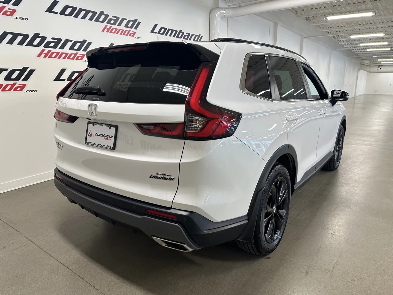 2023 Honda CR-V Touring Main Image