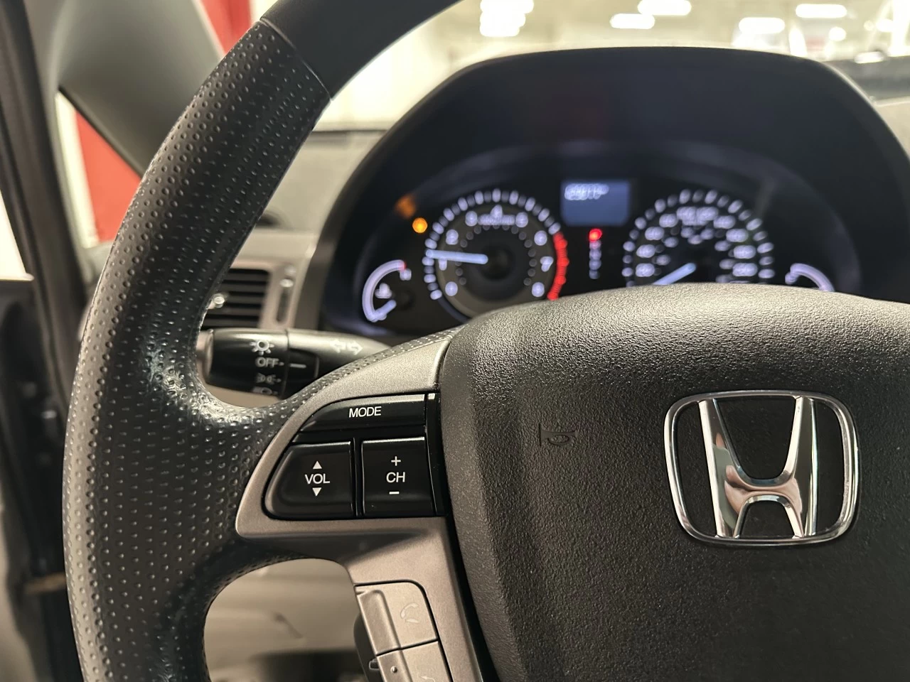 2017 Honda Odyssey SE Image principale