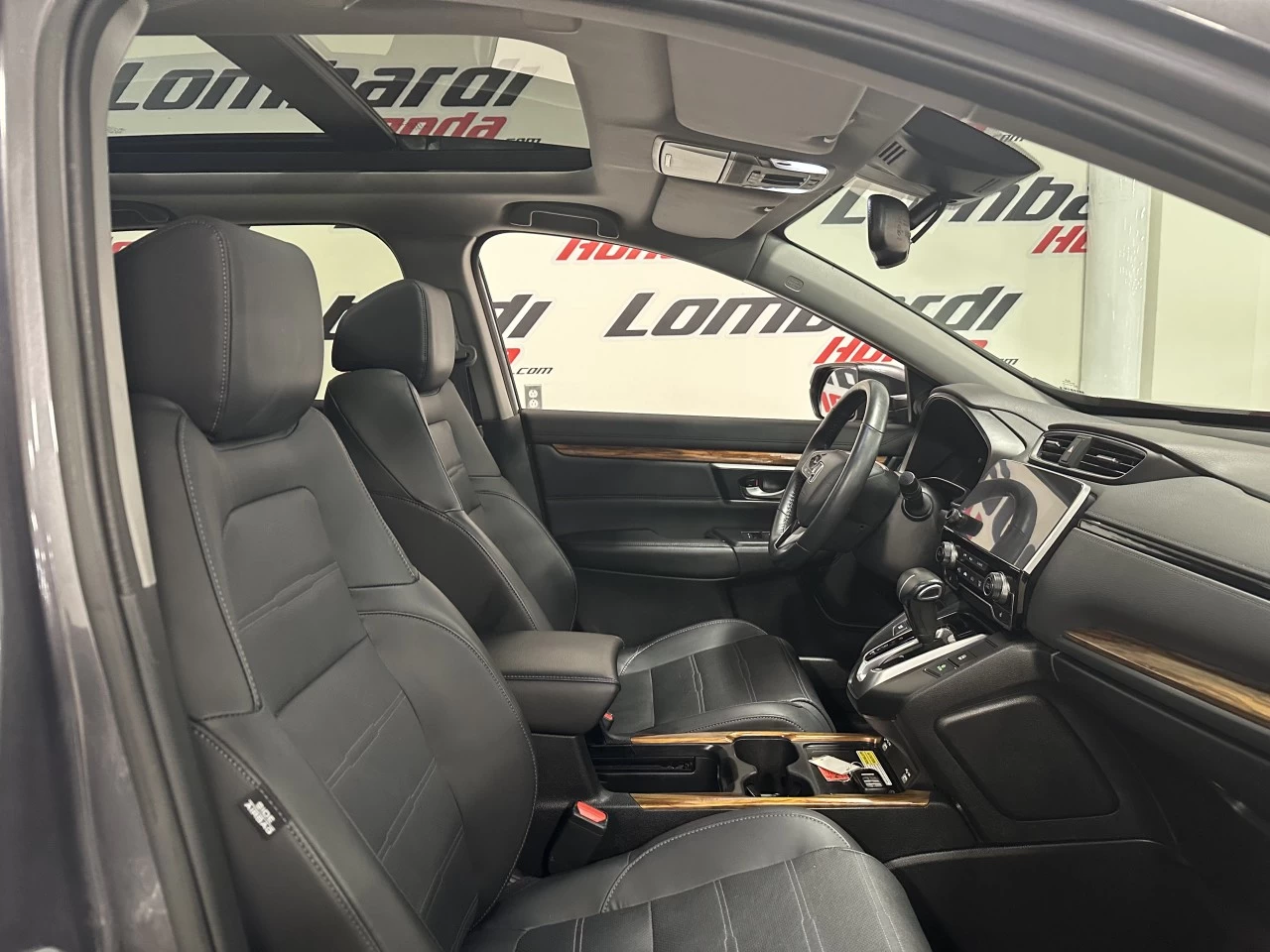 2021 Honda CR-V Touring/Black Edition Image principale