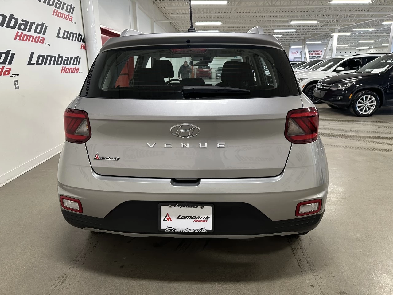 2023 Hyundai Venue Preferred Main Image