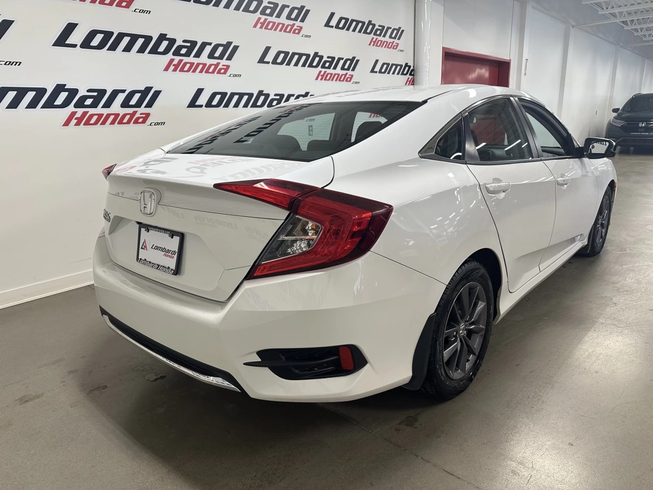 2021 Honda Civic EX Main Image