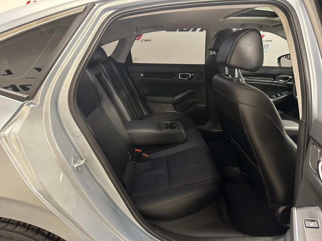 2022 Honda Civic Touring https://www.lombardihonda.com/resize/b990ff35b810a3abc0cc817b2ca24889-1