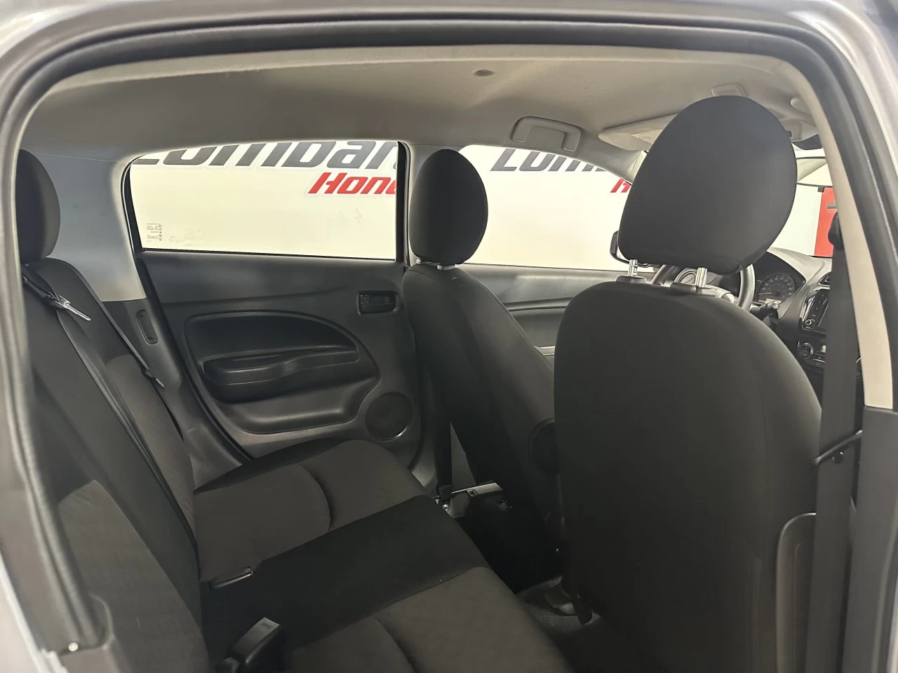 2022 Mitsubishi Mirage SE Image principale