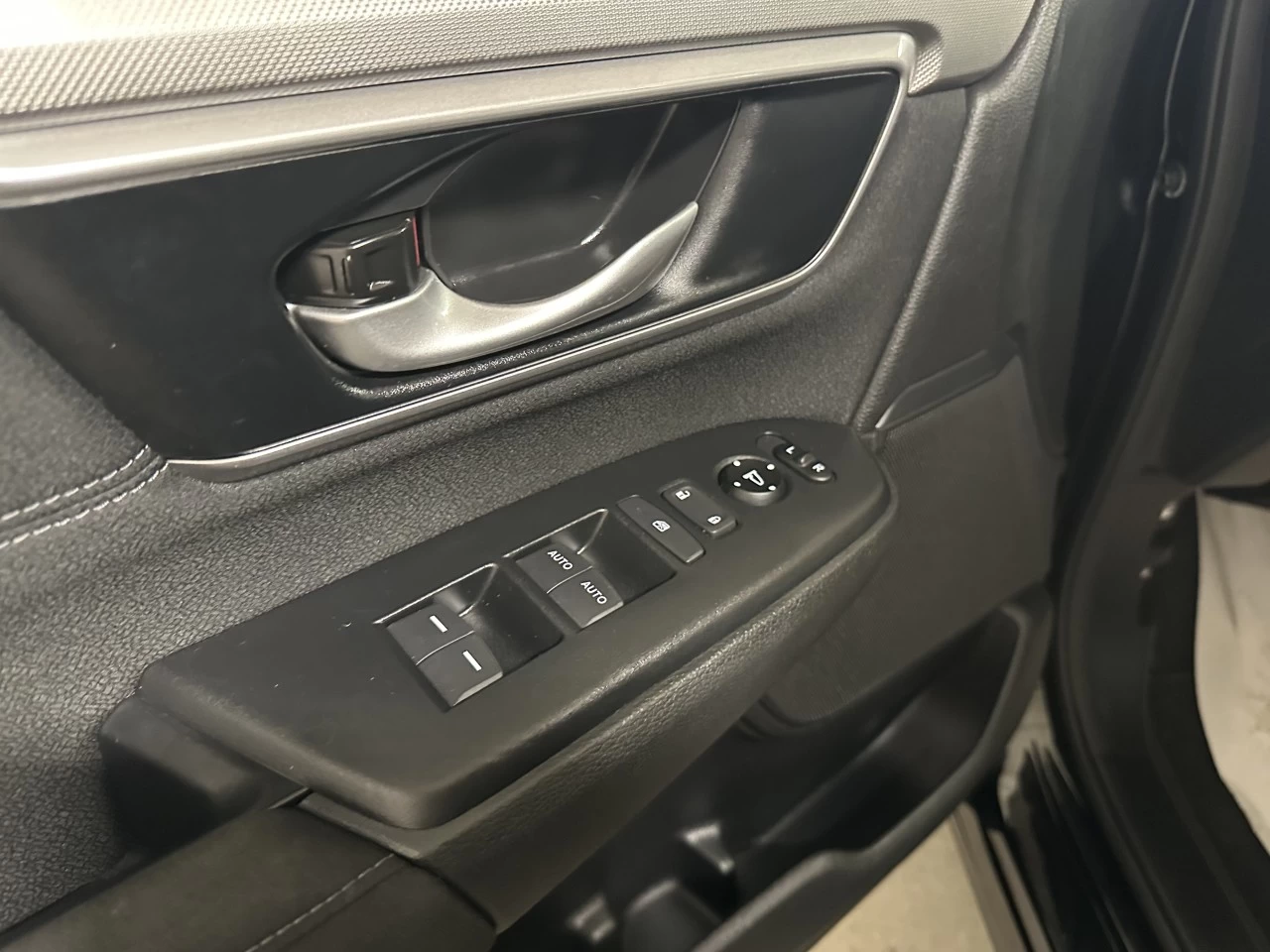 2022 Honda CR-V Sport https://www.lombardihonda.com/resize/b990ff35b810a3abc0cc817b2ca24889-1