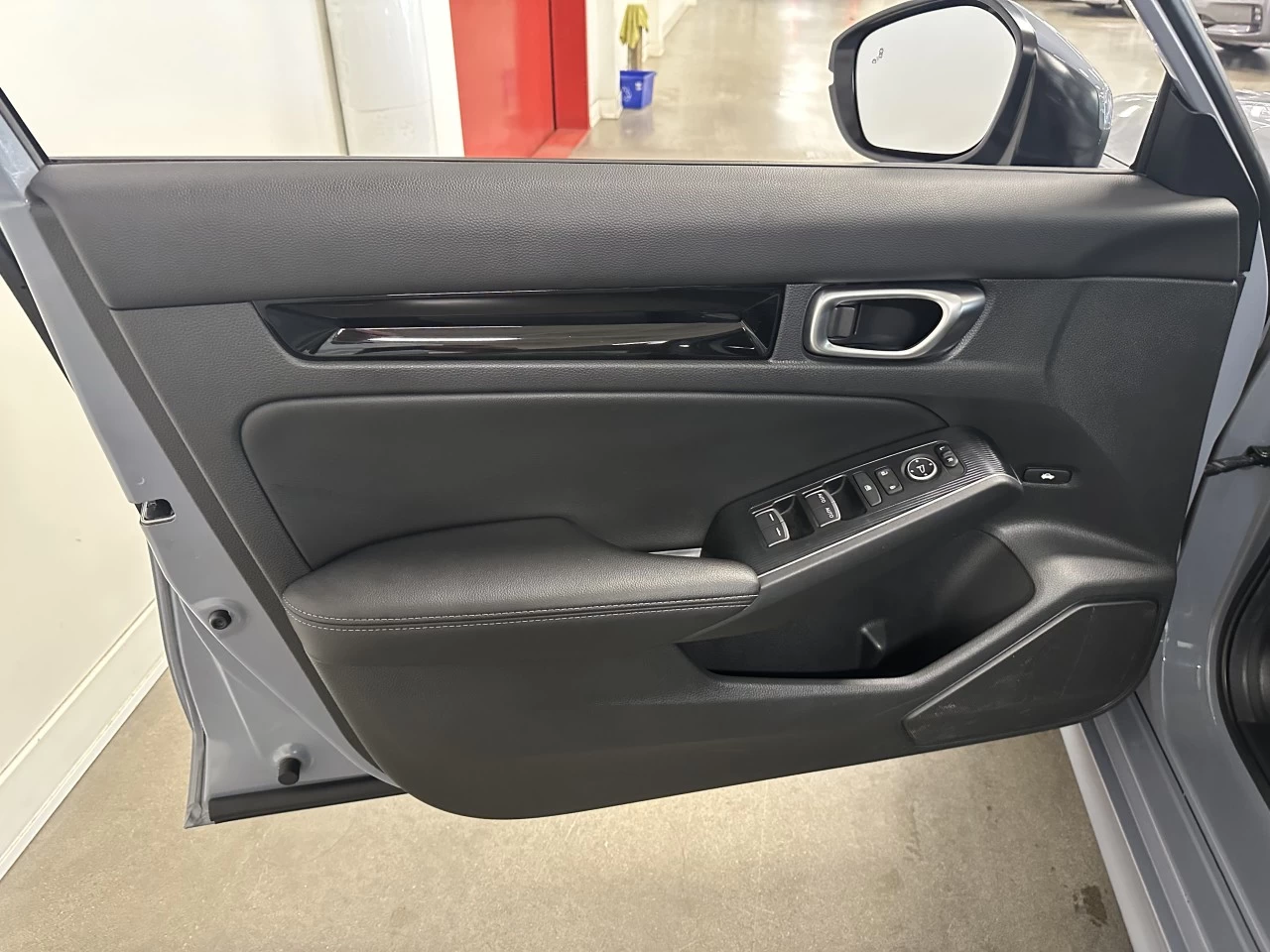 2024 Honda Civic Touring Main Image