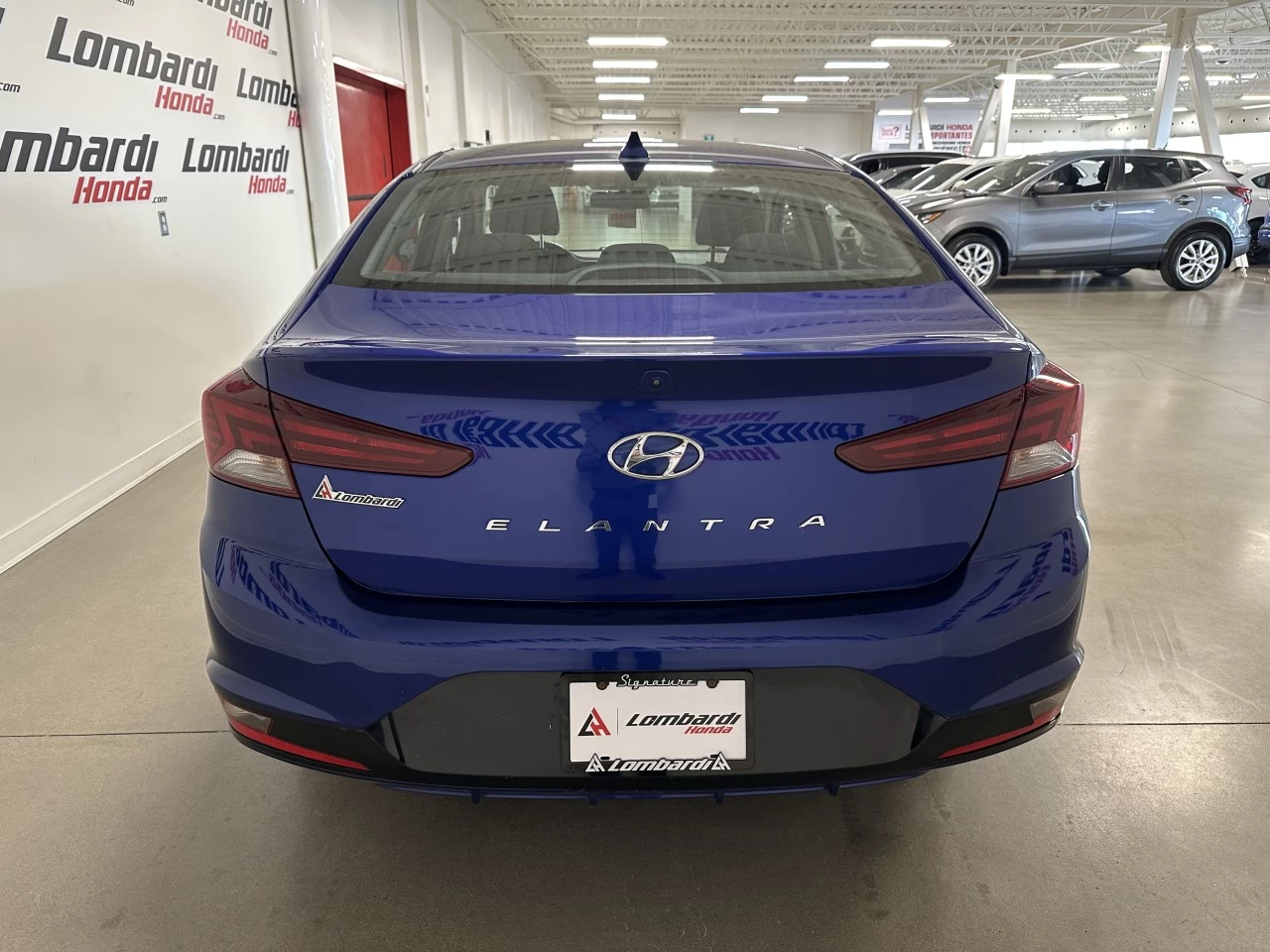 2020 Hyundai Elantra Preferred w/Sun & Safety Package https://www.lombardihonda.com/resize/b990ff35b810a3abc0cc817b2ca24889-1