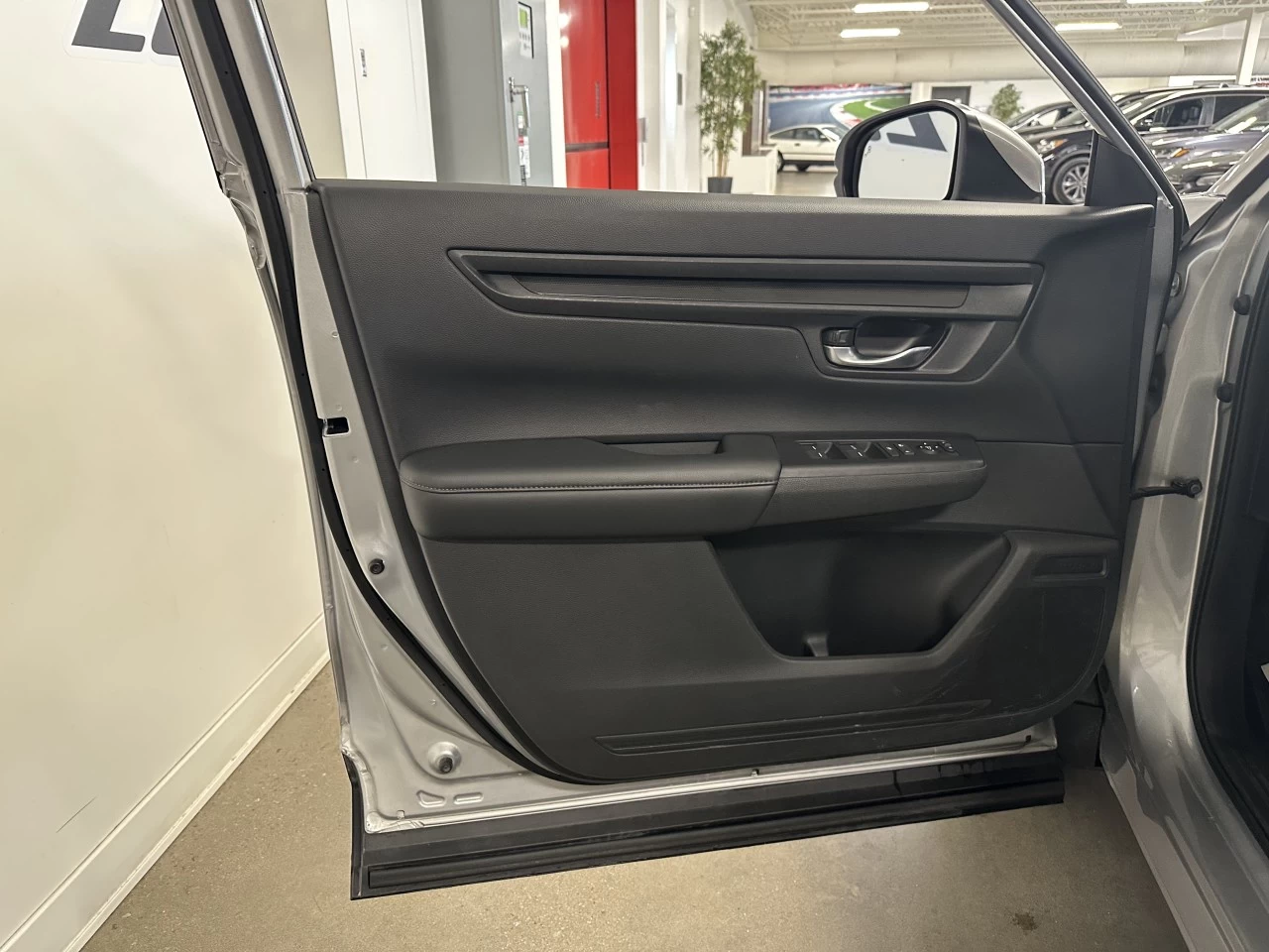 2023 Honda CR-V
                                                    LX Main Image