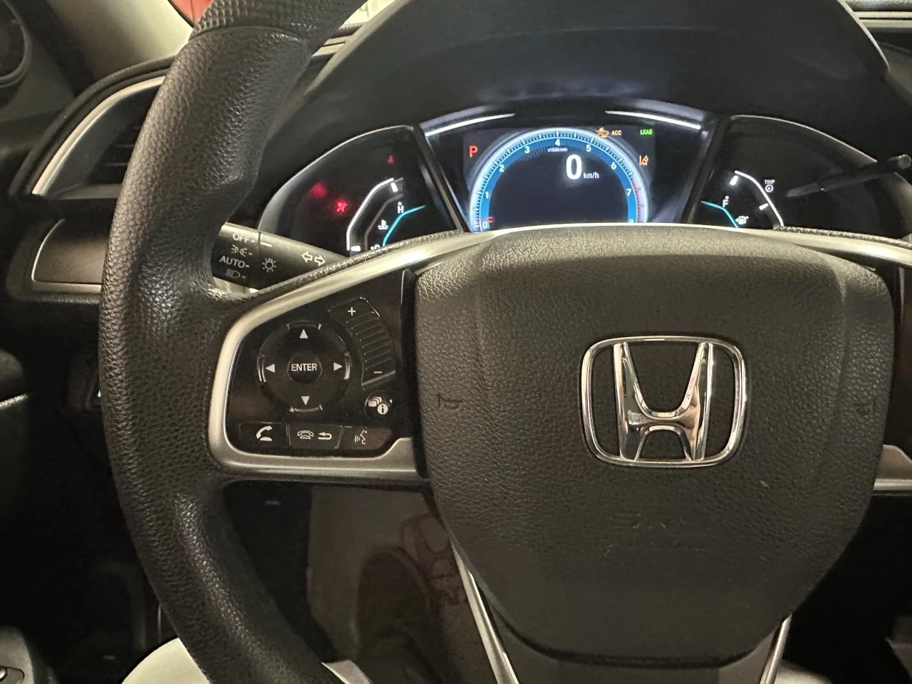 2018 Honda Civic
                                                    EX Image principale