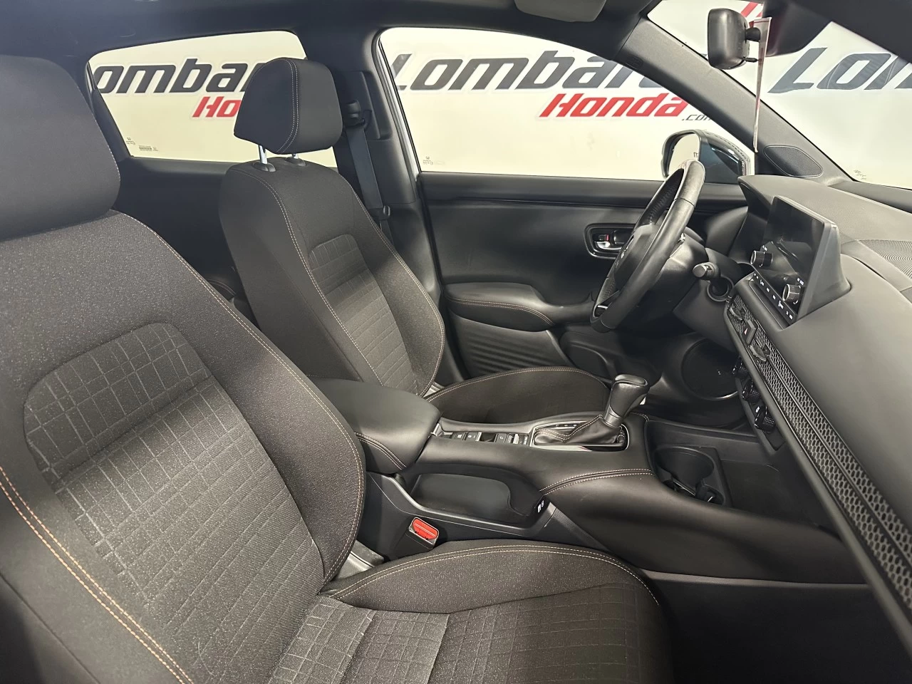 2023 Honda HR-V Sport https://www.lombardihonda.com/resize/b990ff35b810a3abc0cc817b2ca24889-1