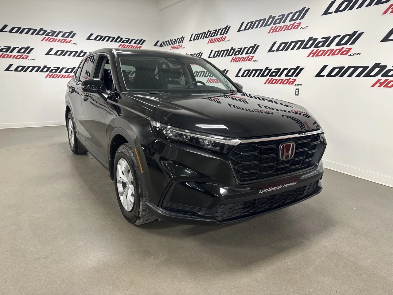 2024 Honda CR-V LX-B https://www.lombardihonda.com/resize/b990ff35b810a3abc0cc817b2ca24889-1