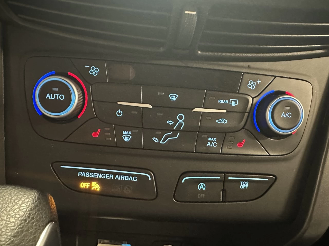 2019 Ford Escape
                                                    SE Image principale