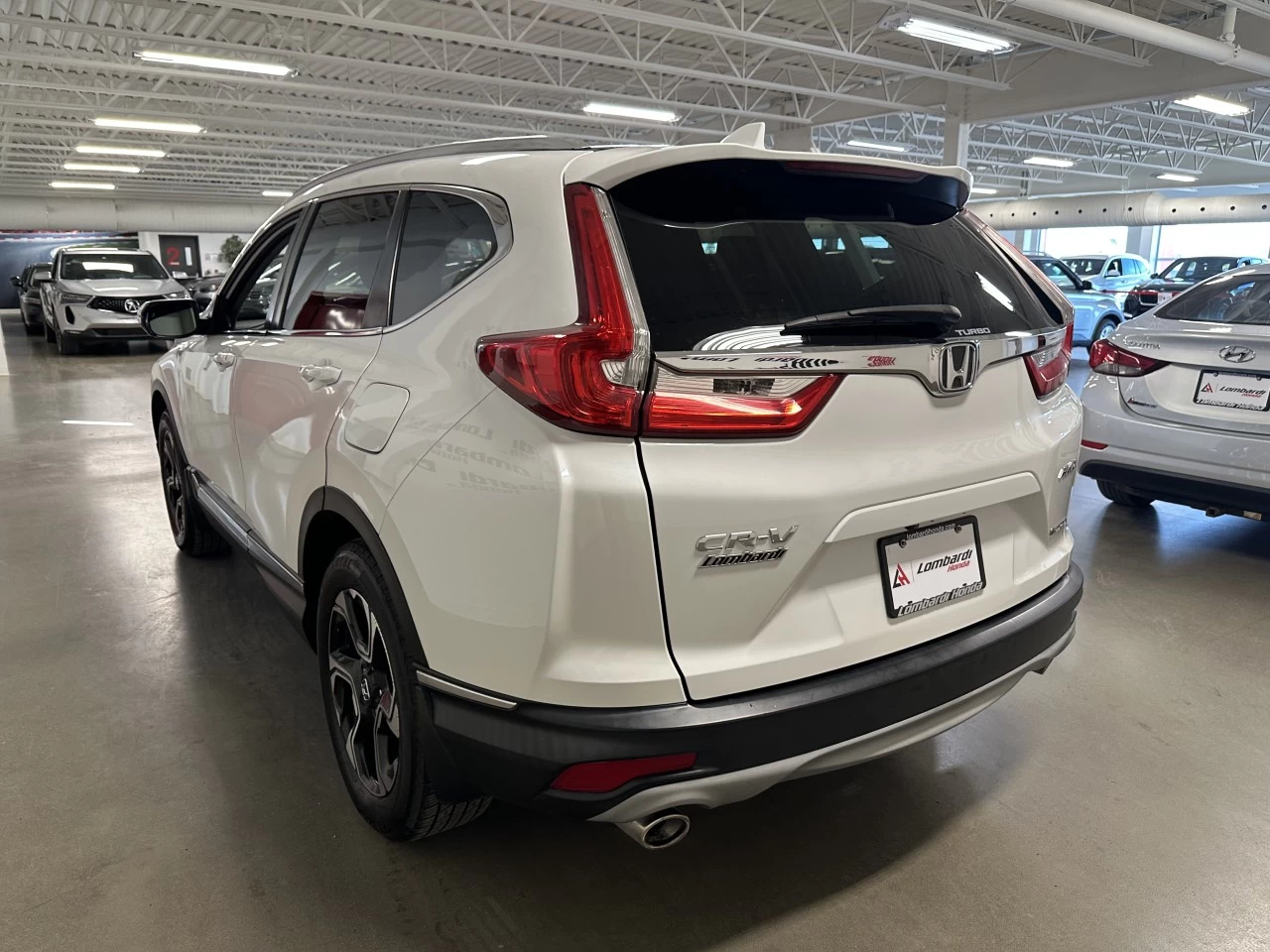 2019 Honda CR-V Touring Main Image
