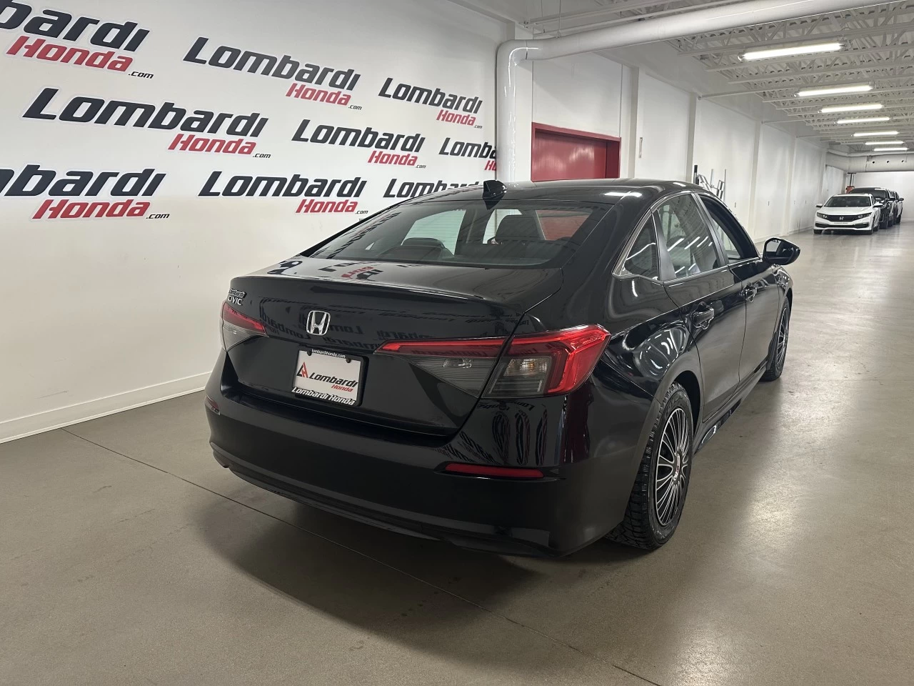 2022 Honda Civic
                                                    LX Main Image