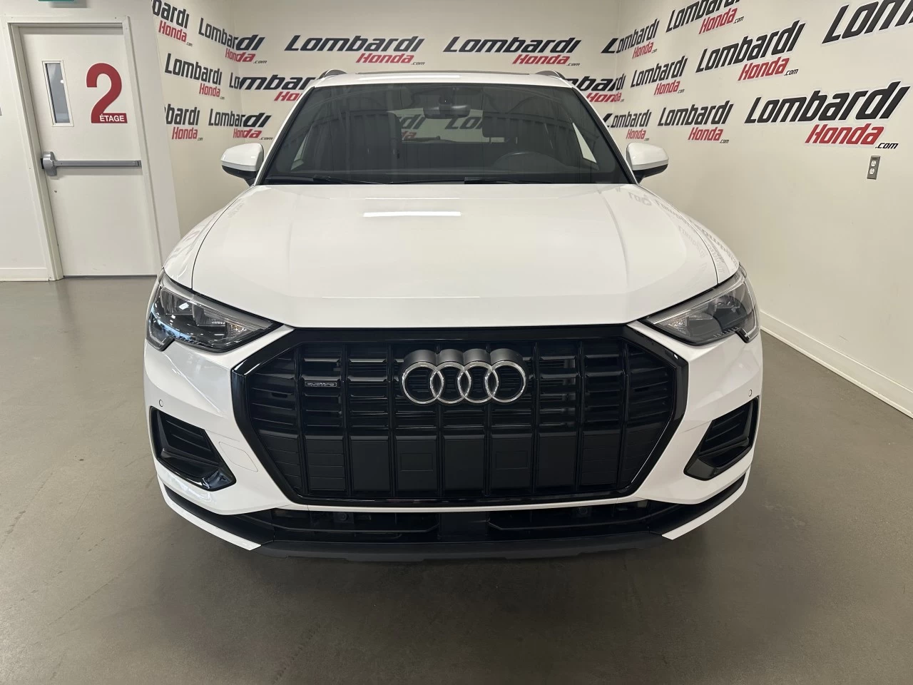 2022 Audi Q3 Komfort Main Image