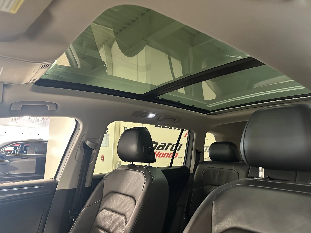 2018 Volkswagen Tiguan Highline Main Image