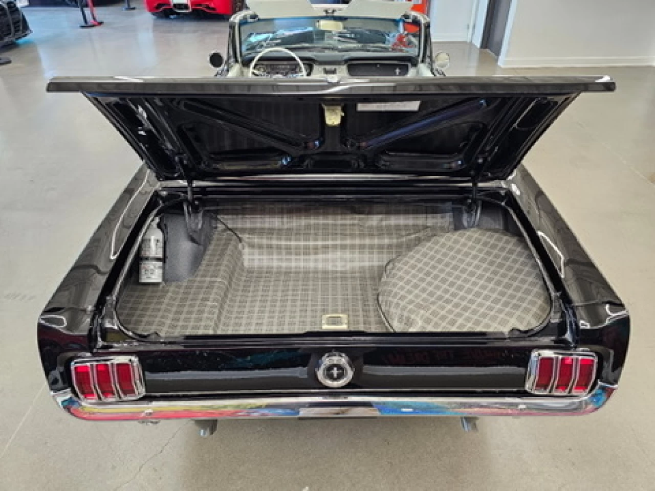 1965 Ford Mustang Ford Mustang Convertible Image principale