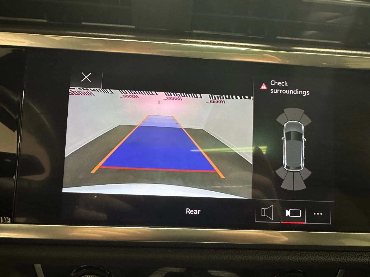 2022 Audi Q3 Komfort Main Image