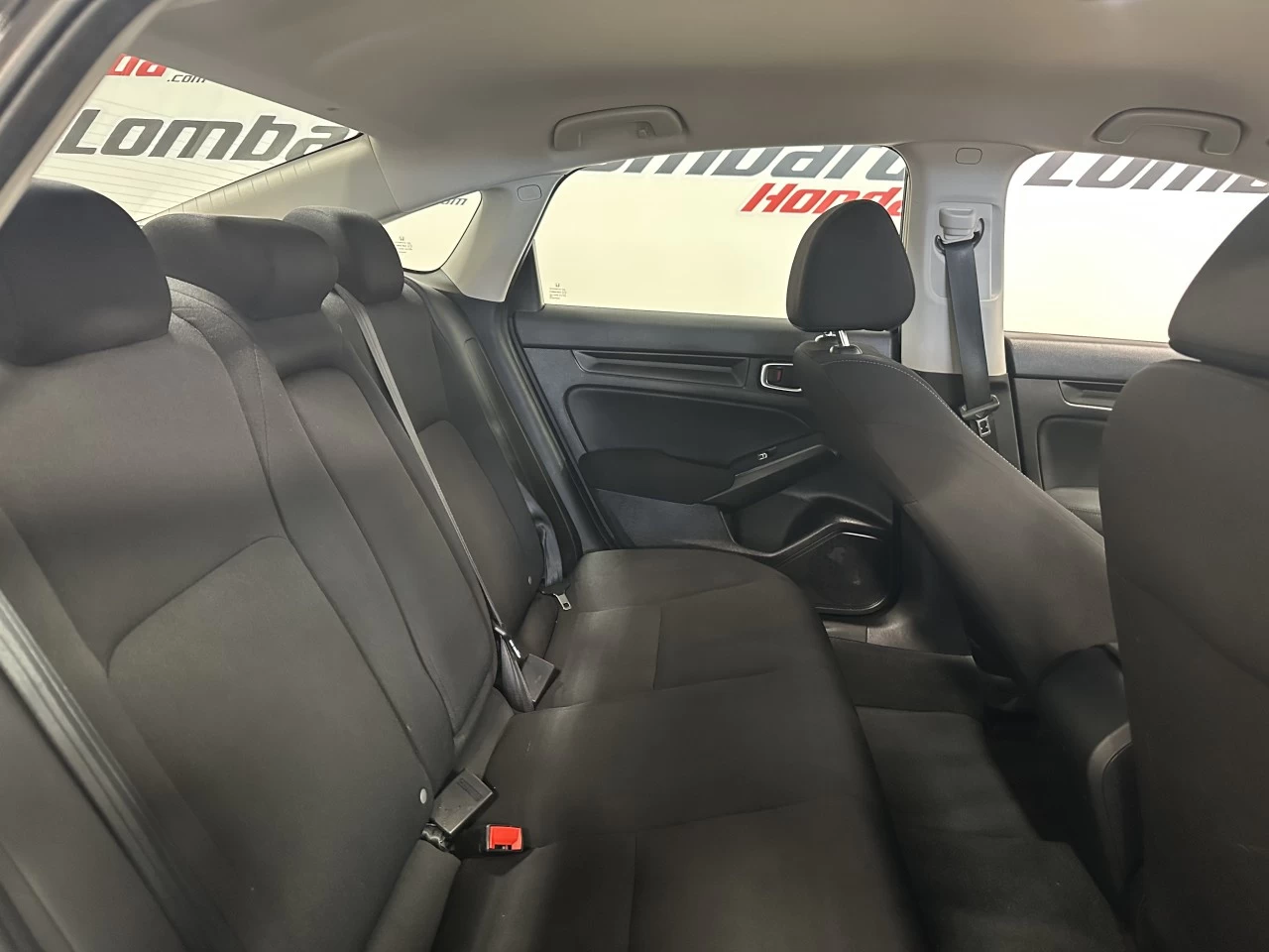 2022 Honda Civic
                                                    LX Main Image