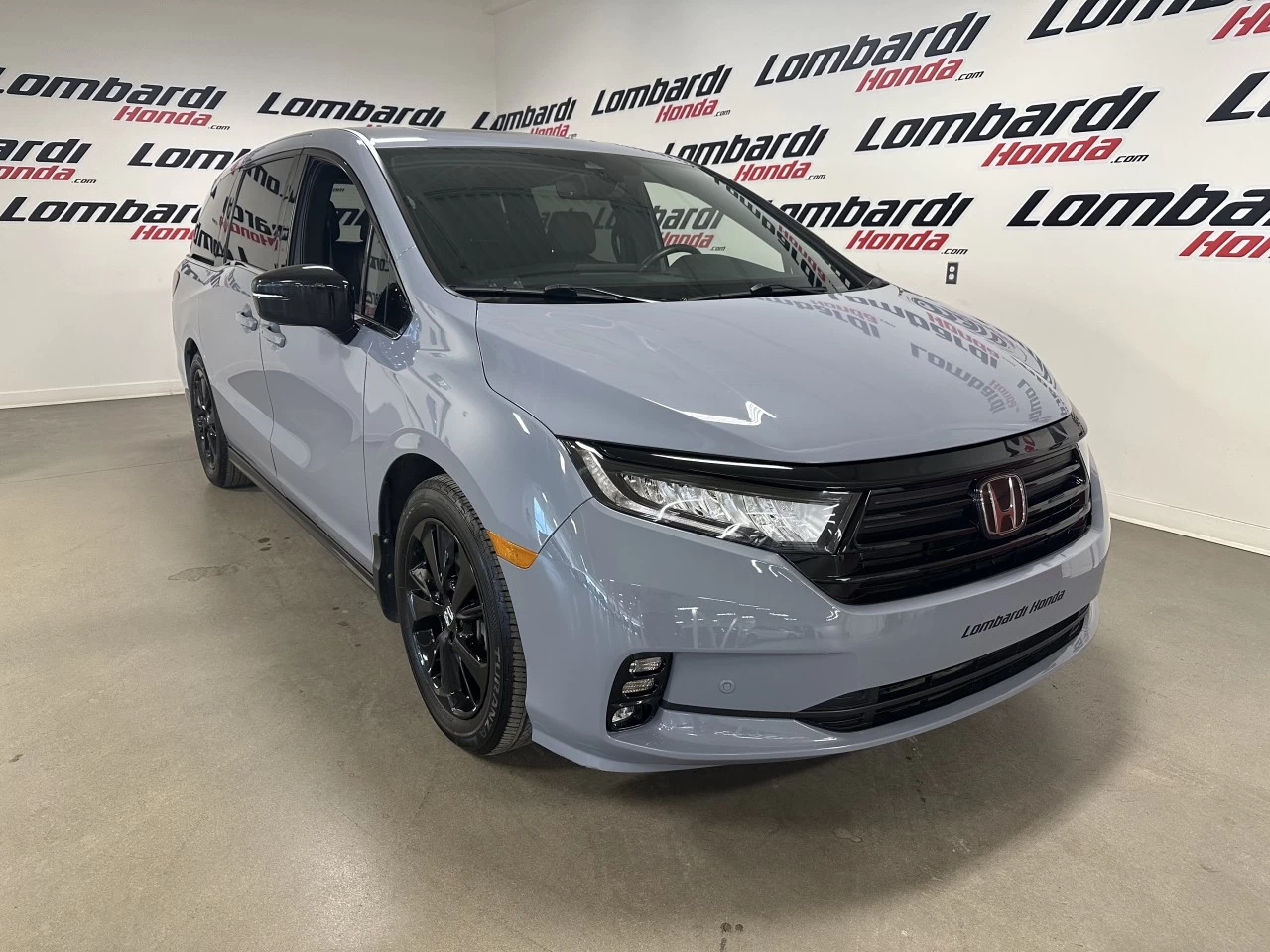 2023 Honda Odyssey Black Edition https://www.lombardihonda.com/resize/b990ff35b810a3abc0cc817b2ca24889-1