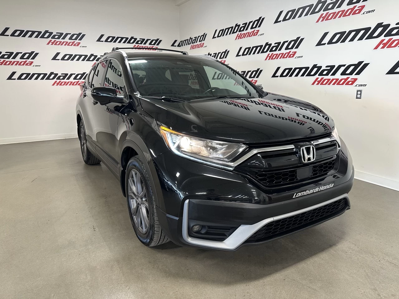 2022 Honda CR-V Sport https://www.lombardihonda.com/resize/b990ff35b810a3abc0cc817b2ca24889-1