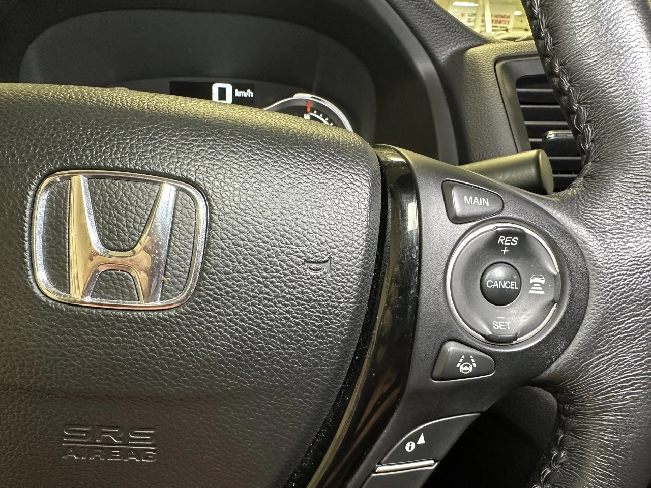 2017 Honda Ridgeline
                                                    Touring Image principale