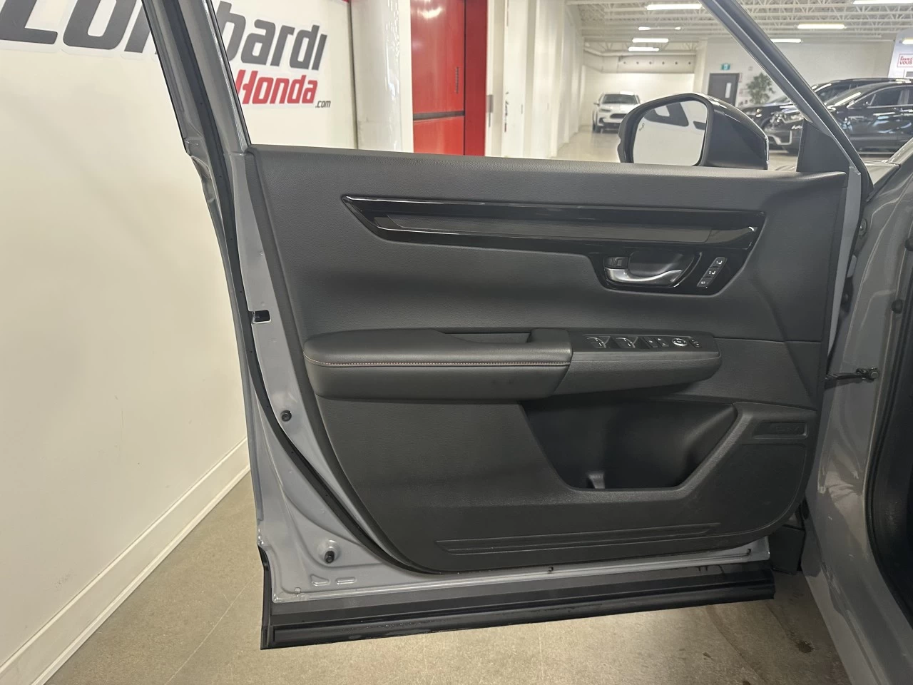 2023 Honda CR-V Touring Image principale