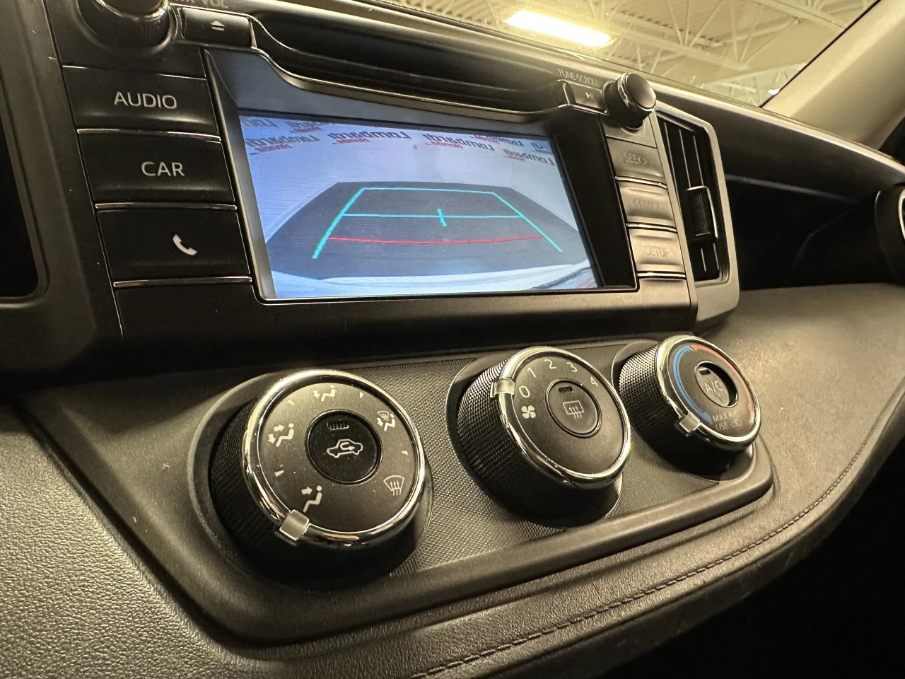 2018 Toyota RAV4 LE Main Image