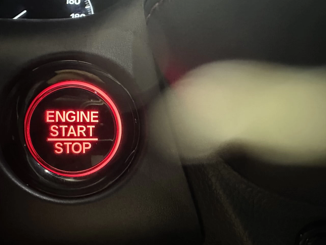 2024 Honda HR-V EX-L https://www.lombardihonda.com/resize/b990ff35b810a3abc0cc817b2ca24889-1