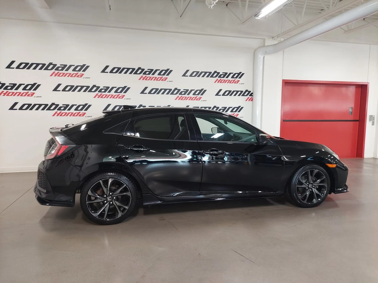 2019 Honda Civic
                                                    Sport Main Image