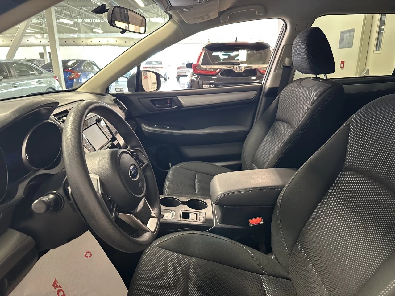 2018 Subaru Outback
                                                    2.5i Image principale