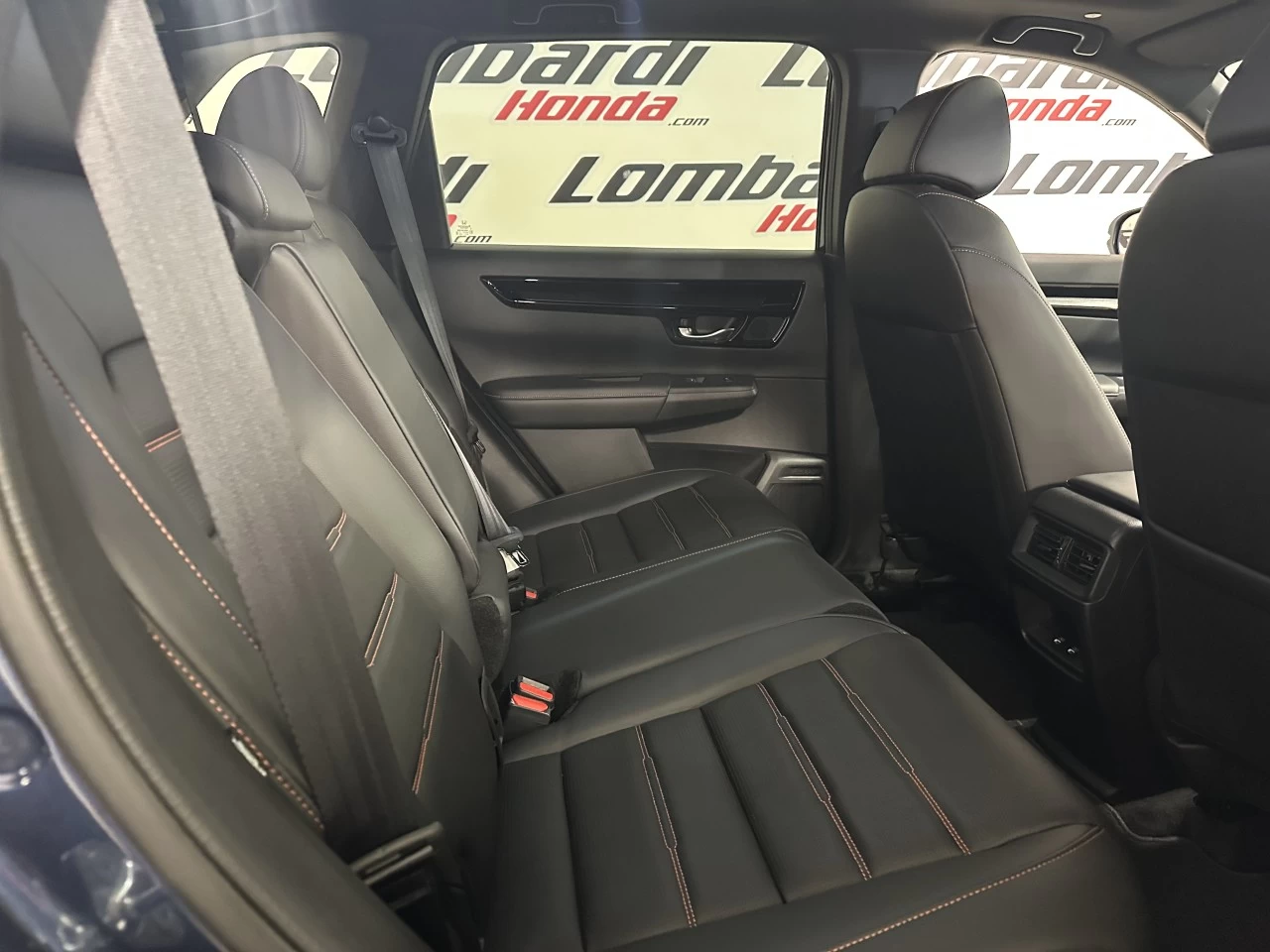 2024 Honda CR-V Touring Main Image
