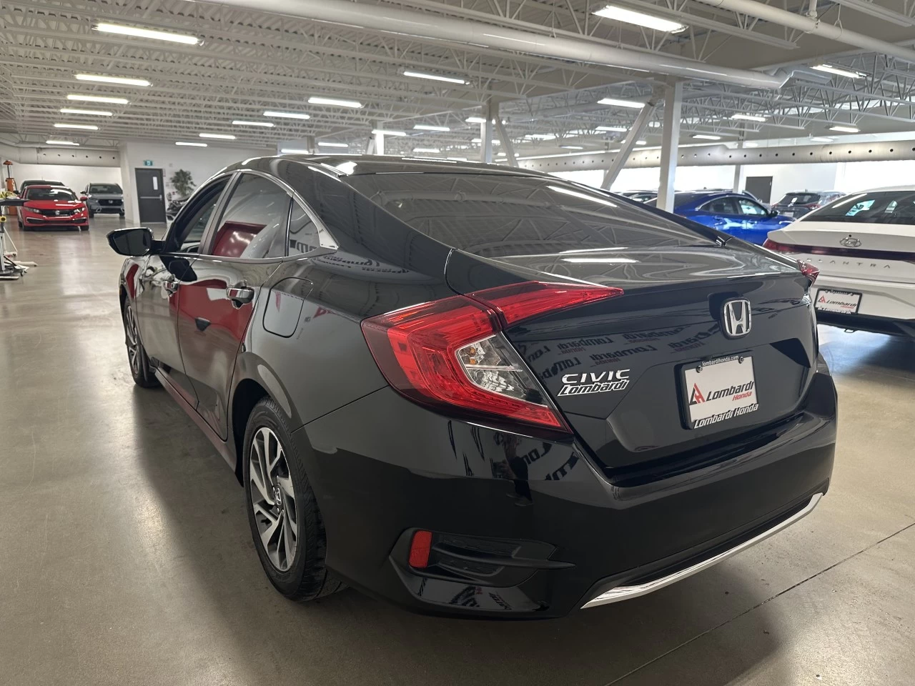 2020 Honda Civic
                                                    EX Main Image