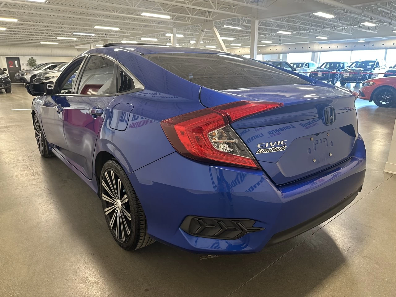 2018 Honda Civic EX Main Image