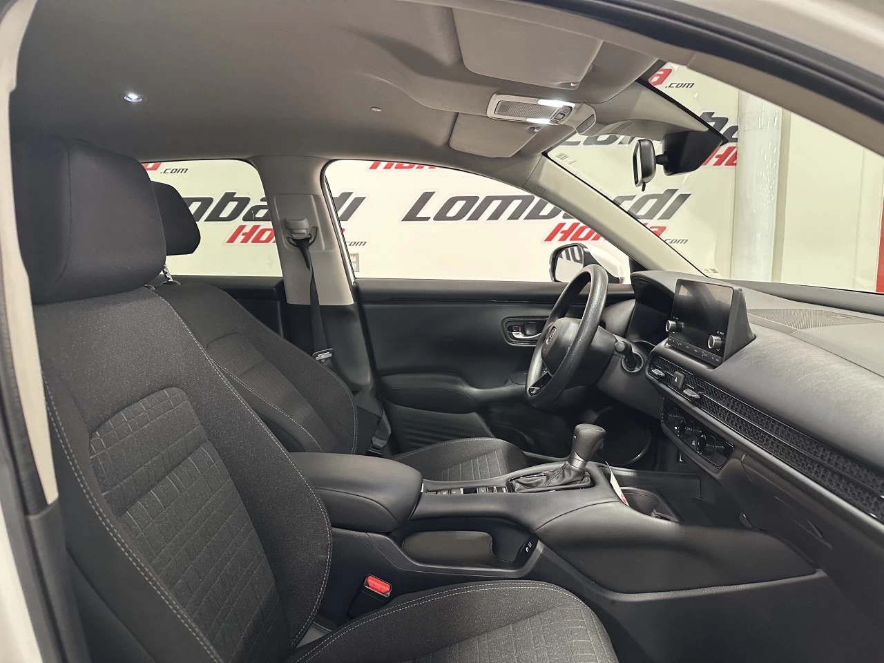 2024 Honda HR-V LX-B Main Image