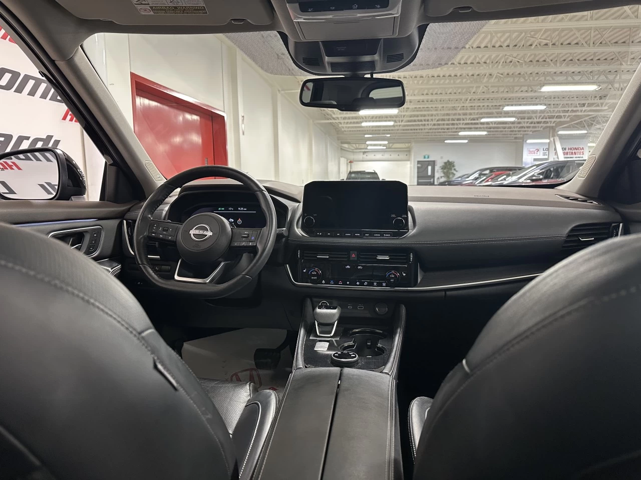 2022 Nissan Rogue Platinum Main Image