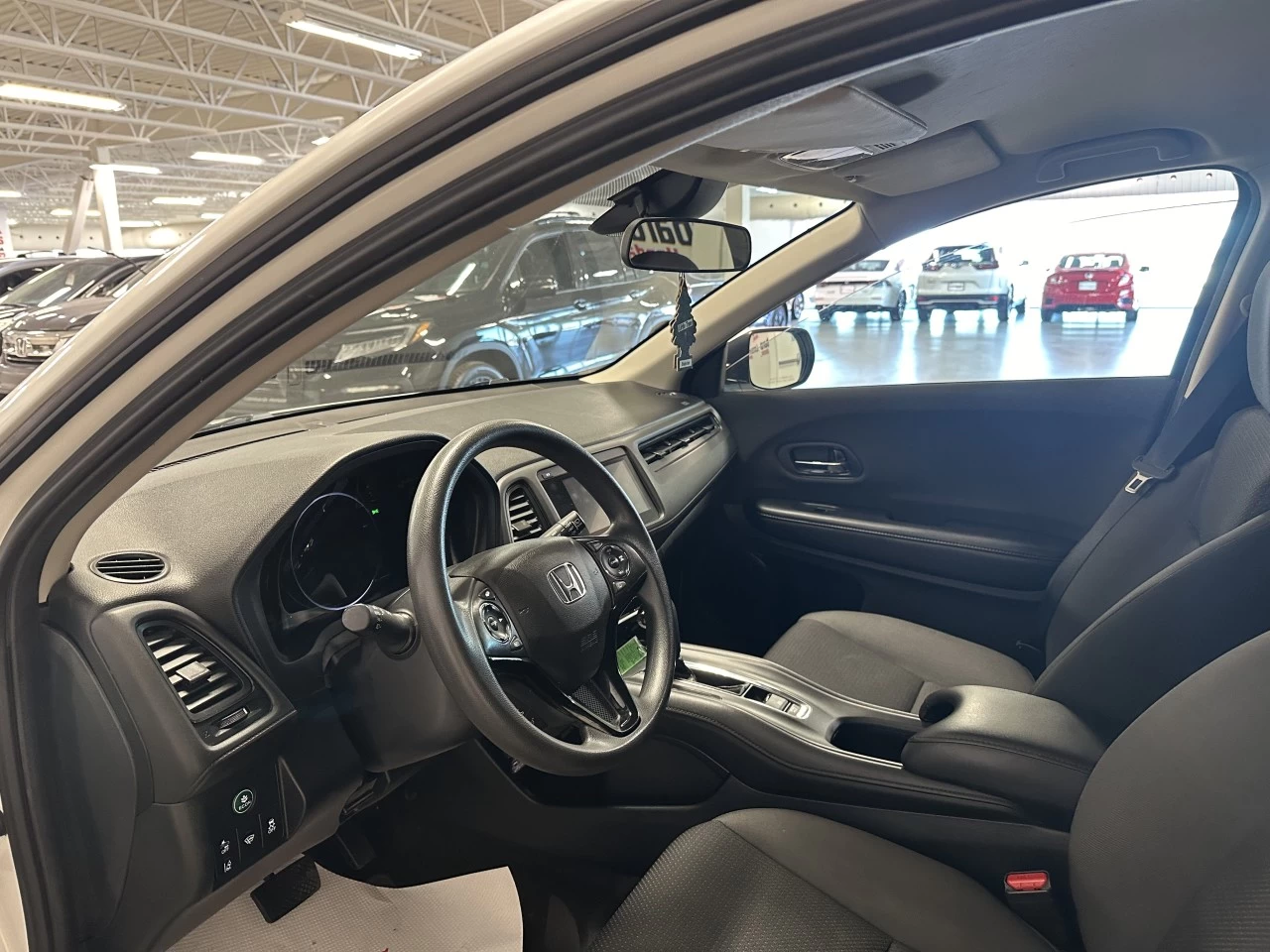 2019 Honda HR-V
                                                    LX Image principale
